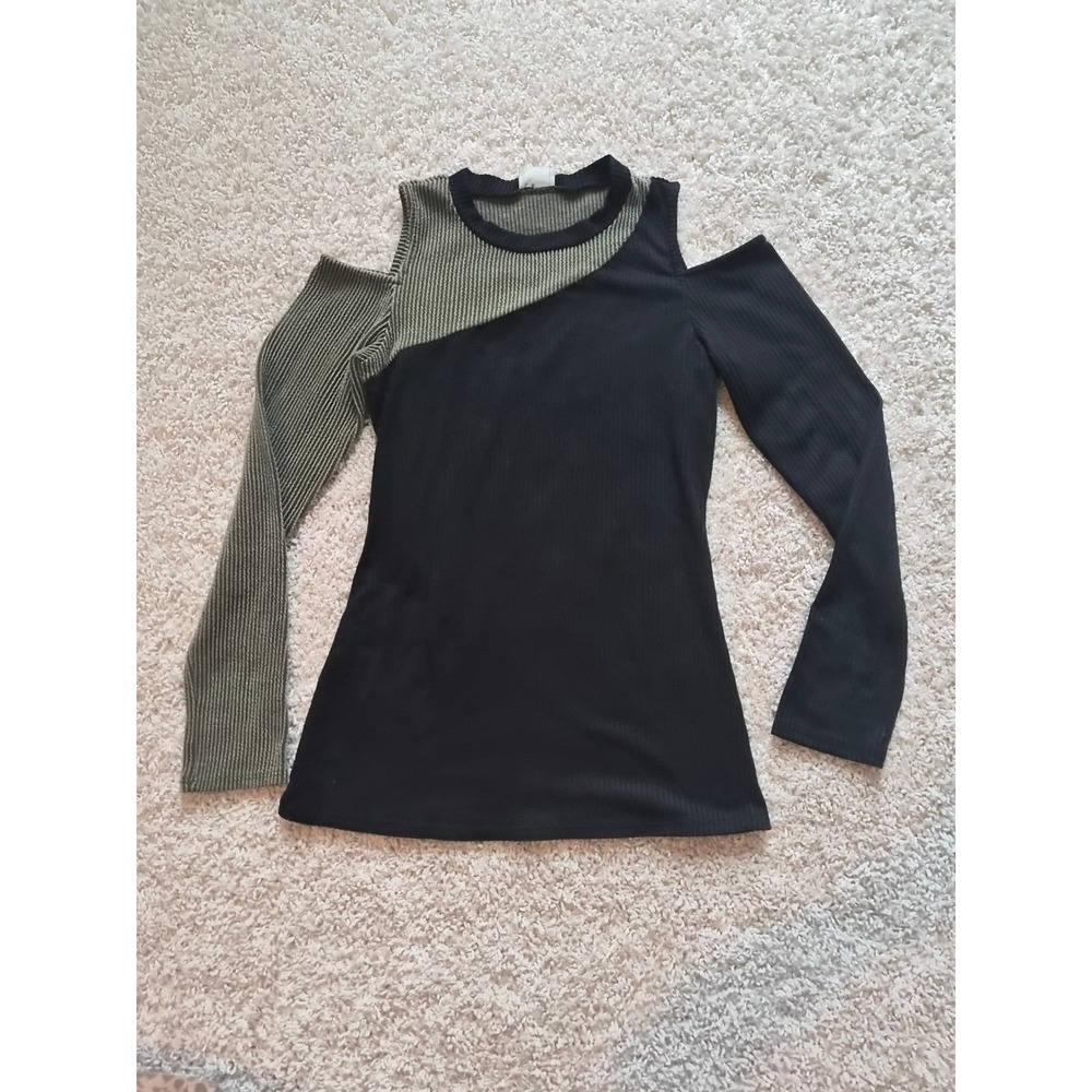 Blue Buttercup Cold Shoulder Ribbed Top Black Olive Green Color Block Small